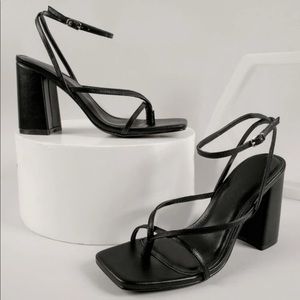 NWOT black square toe sandal